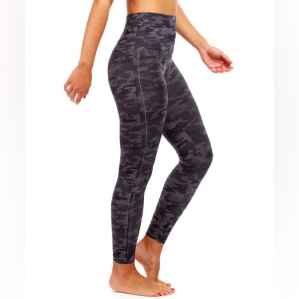 SPANX - Gray Heather Camo Look At Me Now Leggings.